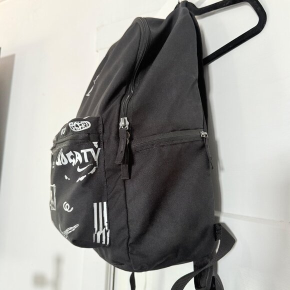 Nike F.C. Joga Bonito Black Soccer Backpack With White Graphics & Logo Patch - Picture 3 of 7